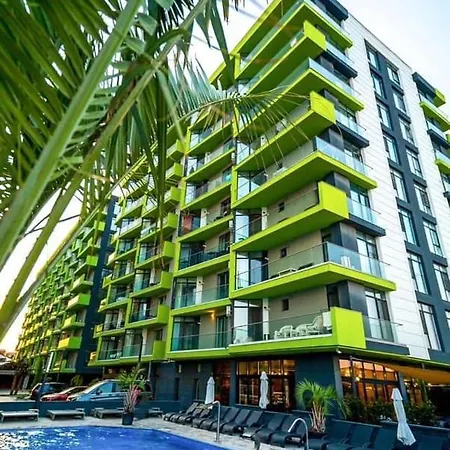 M&v Alezzi Pool Apartment Navodari
