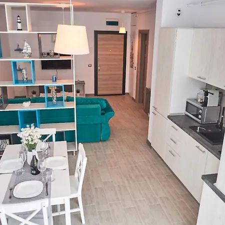M&v Alezzi Pool Apartment *