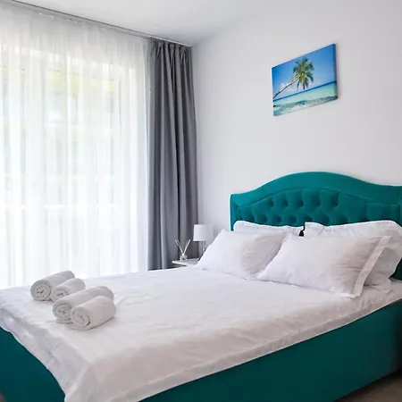 M&v Alezzi Pool Appartement *
