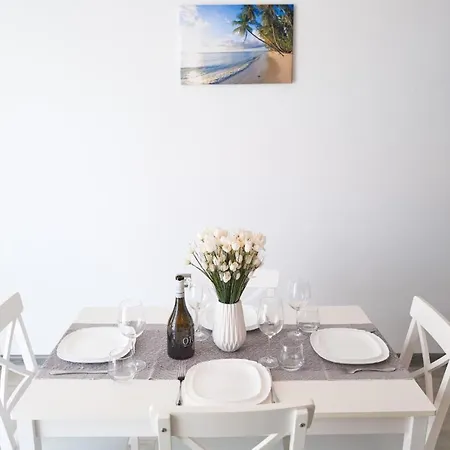 M&v Alezzi Pool Apartmán